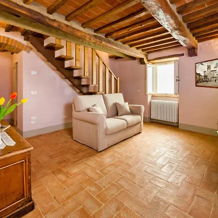 Locazione Turistica Il Torreone Vakantiehuis