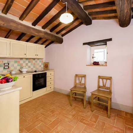 Locazione Turistica Il Torreone Vakantiehuis